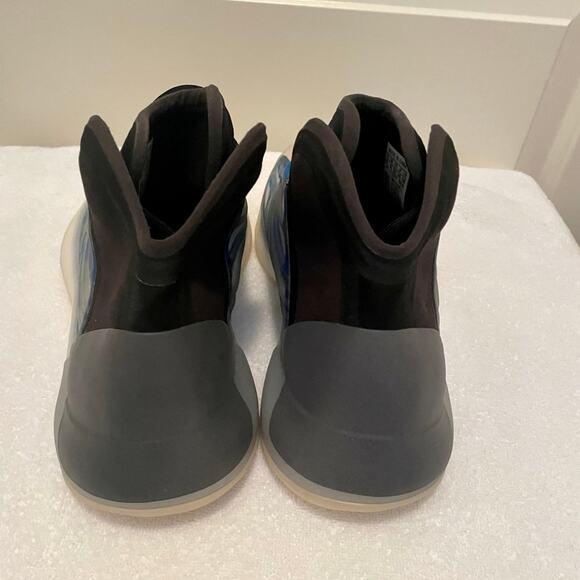 Adidas Yeezy QNTMZ Basketball Sneaker - Men’s Size 6.5/Women’s Size 8 main image 6
